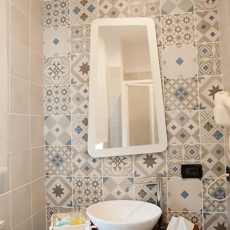 公寓 亚历山德拉之家旅馆 *