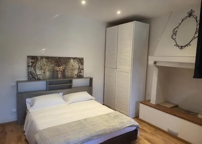 Alexandra's House アパート