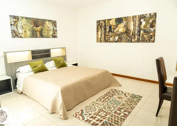 Alexandra's House アパート *